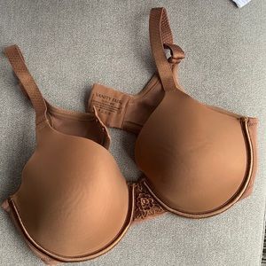 NWOT Vanity Fair bra size 40C